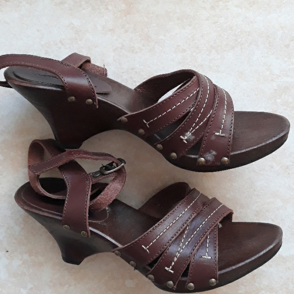 ThomMcAn pretty sandals - Picture 6 of 8